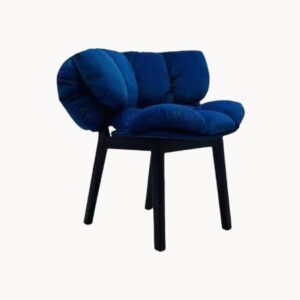 Chaise Pétale en velours et frêne blanc